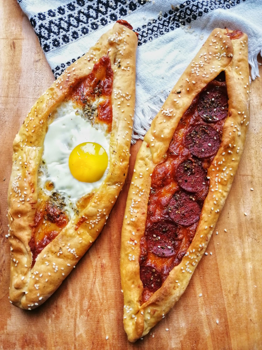 Pizza rustică în formă de''Bărcuță''